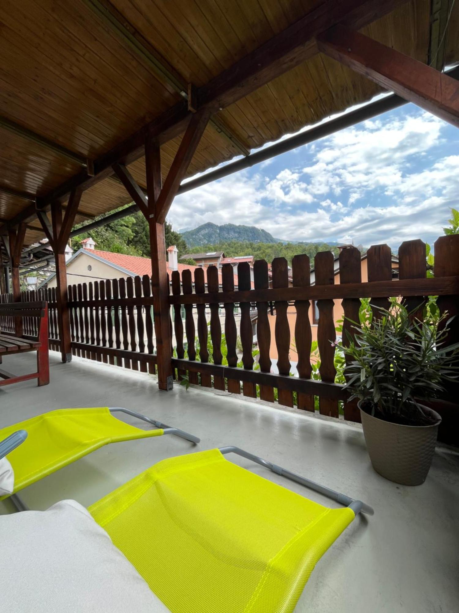 Hisa Megiclinic - Apartments & Healing Center Kobarid Extérieur photo